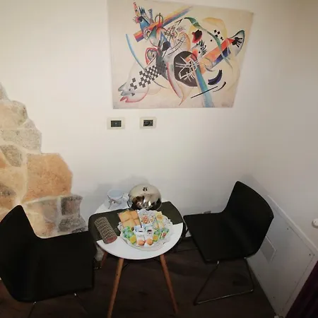 Mirutt Relax By Keyhole Selection * Castelmezzano